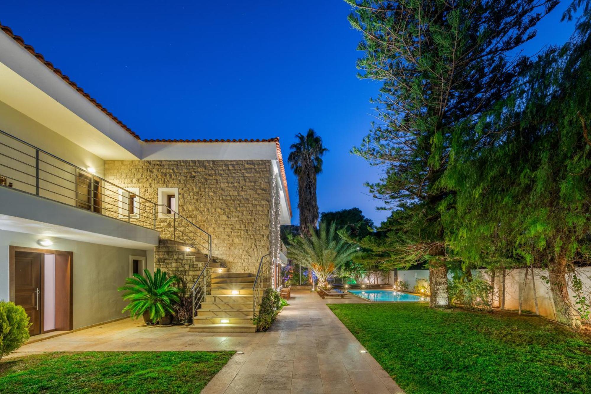 Villa Saronida 외부 사진